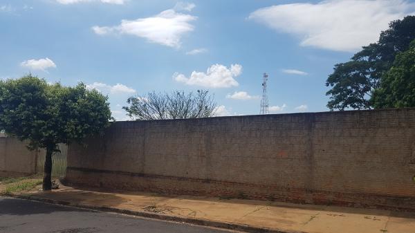 Imóvel Comercial no PALMEIRAS em Dracena-SP