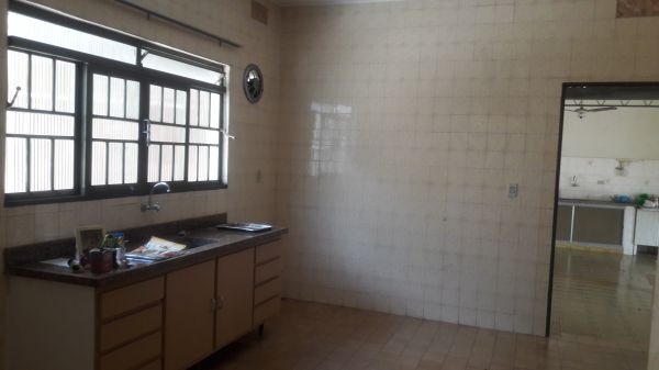 Imóvel Casa no METRÓPOLE em Dracena-SP