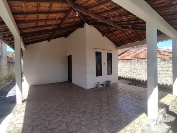 Imóvel Casa no FIORAVANTE em Dracena-SP