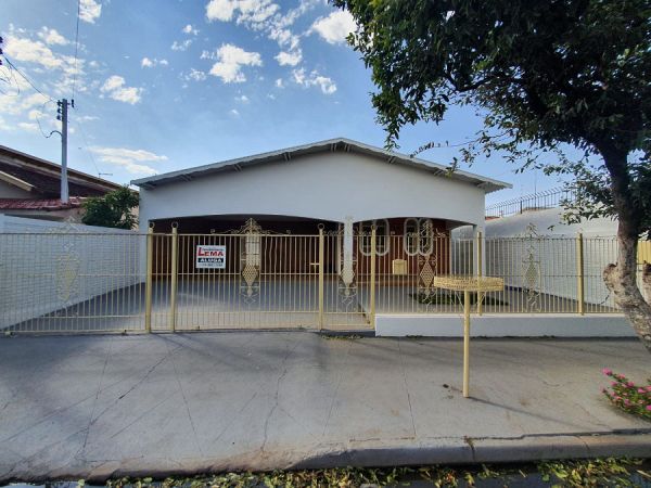 Imóvel Casa no CENTRO em Dracena-SP