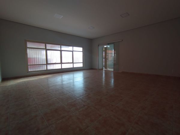 Imóvel Comercial no CENTRO em Dracena-SP