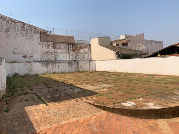 Imóvel Comercial no CENTRO em Dracena-SP