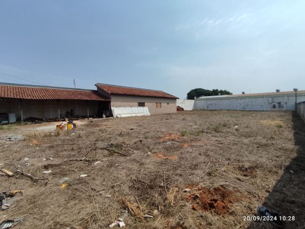 Imóvel Comercial no CENTRO em Dracena-SP