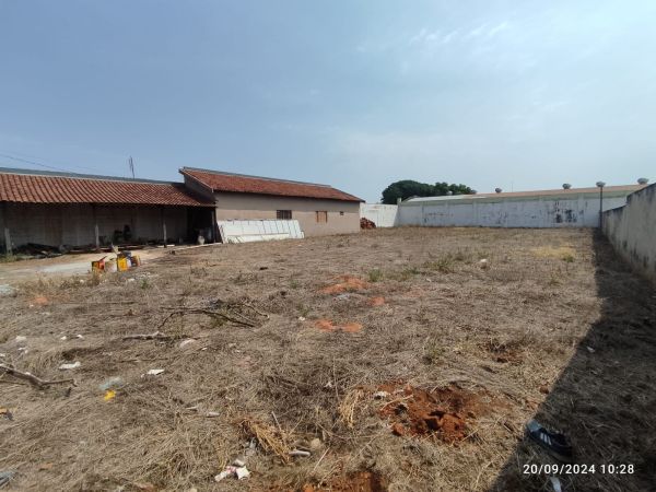 Imóvel Comercial no CENTRO em Dracena-SP