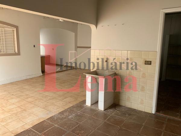 Imóvel Comercial no CENTRO em Dracena-SP
