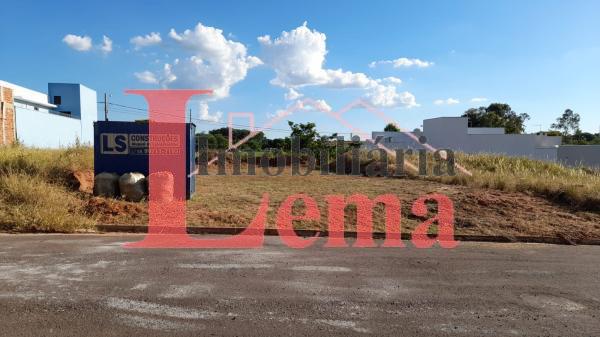 Imóvel Terreno no HOSOUME I em Dracena-SP