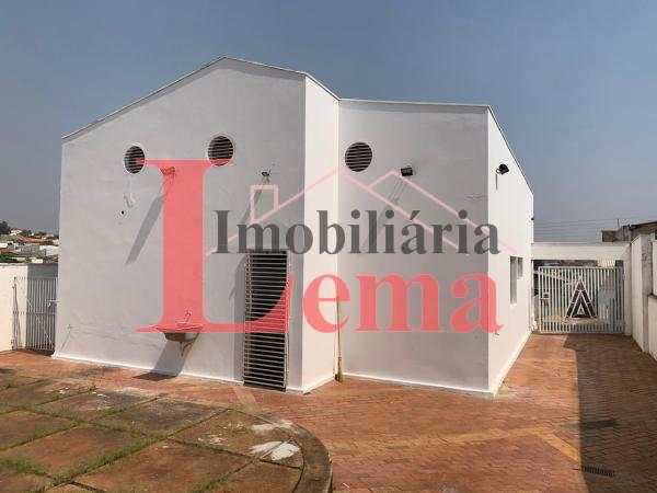 Imóvel Comercial no CENTRO em Dracena-SP