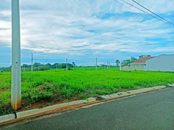 Imóvel Terreno no JARDIM AEROPORTO em Dracena-SP