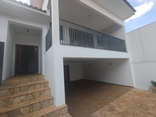 Imóvel Casa no CENTRO em Dracena-SP